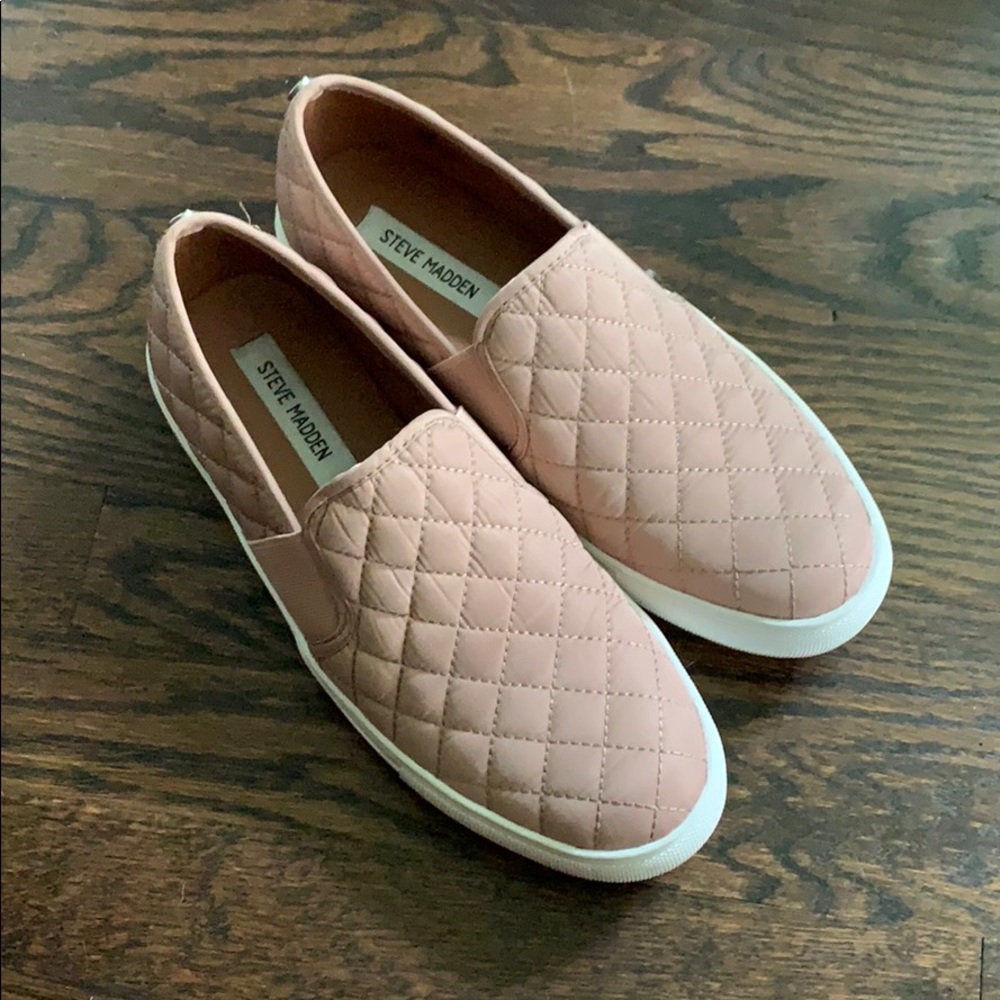 Steve Madden slip on sneakers